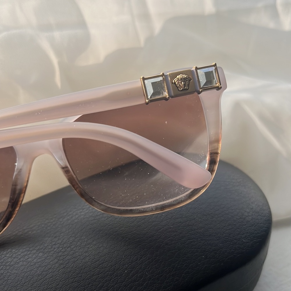 Versace sunglasses - Picture 2 of 5